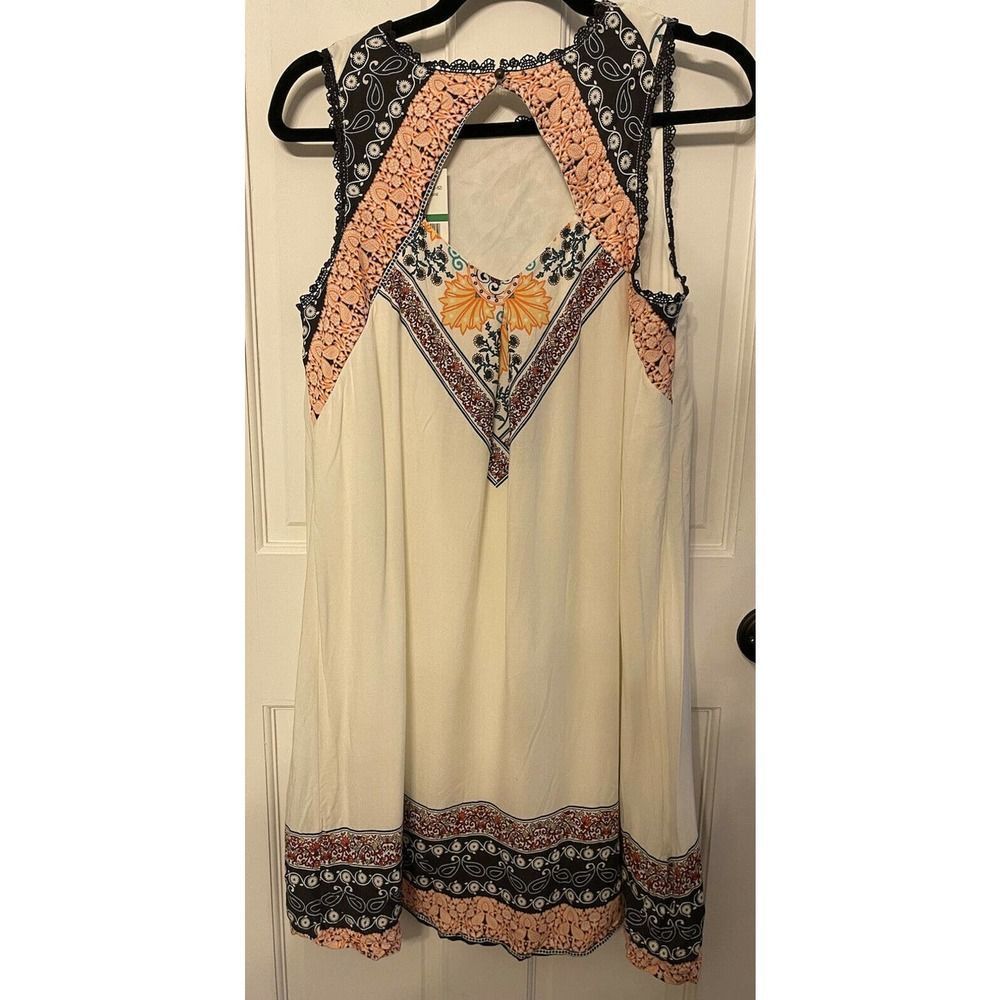Skylar + Jade Boho Shift Dress Open Back Crochet Trim Colorful Sleeveless NEW - Picture 2 of 8